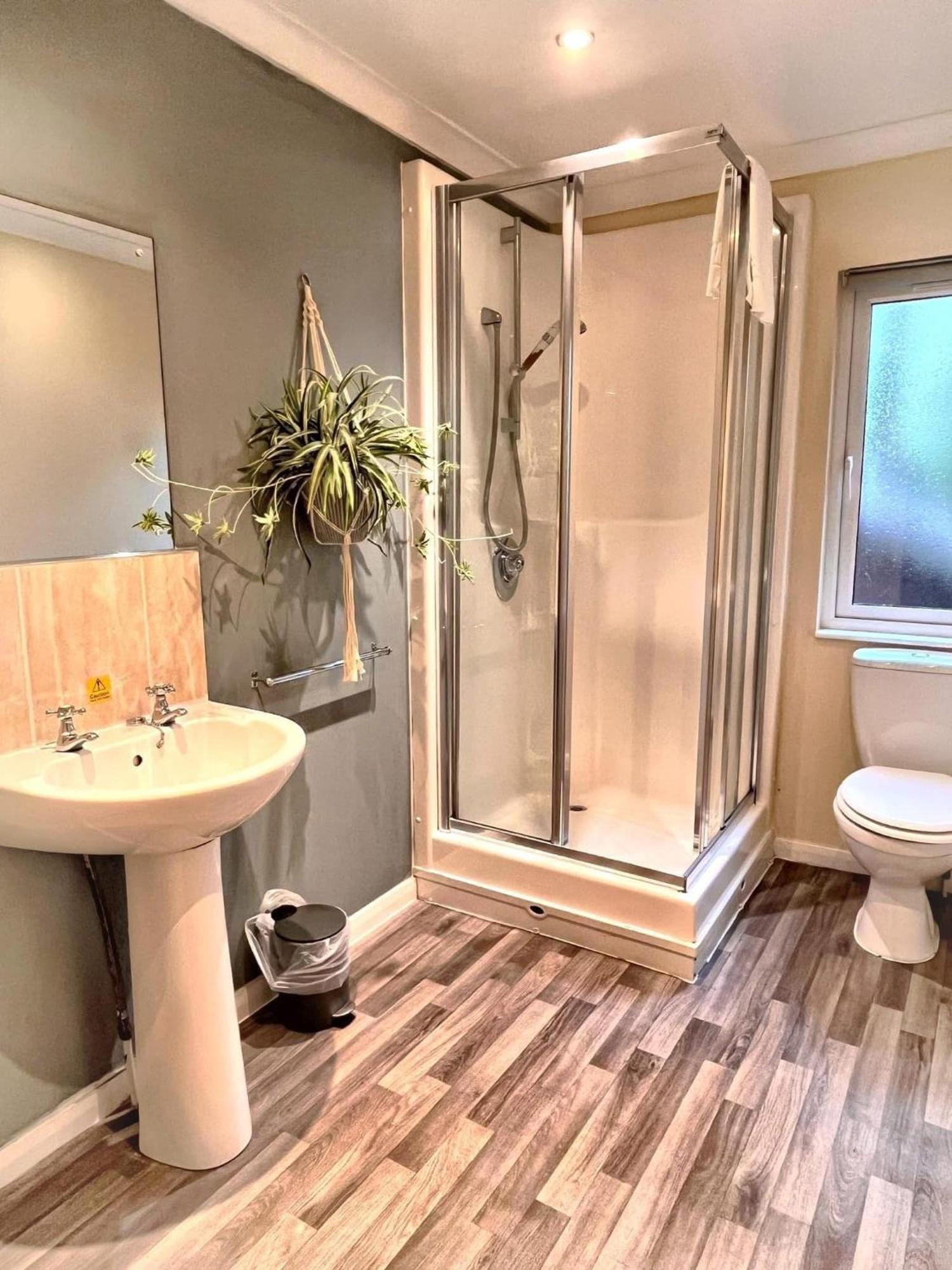 Welsh Villa-Hot Tub-Tenby-Carmarthen-Forestsetting Extérieur photo